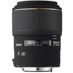 Sigma 105mm f/2.8 Lens for Minolta