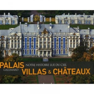 Palais Et Chateaux - Henri Stierlin