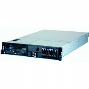 IBM System x3550 (7944K3G) Serveur