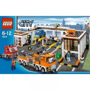 The Lego City Garage