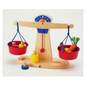 Pintoy Djeco-balance En Bois + 6 Poids