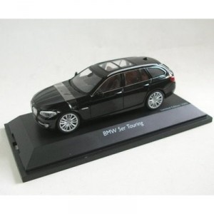 Schuco - SCHU07201 - Miniature Vehicle - BMW 5 Series Touring - Black / Sapphire - Scale 1 / 43