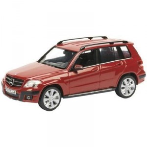 Schuco - SCHU07246 - Vehicle Miniature - Mercedex - Offroad Benz GLK - Red - Scale 1 / 43