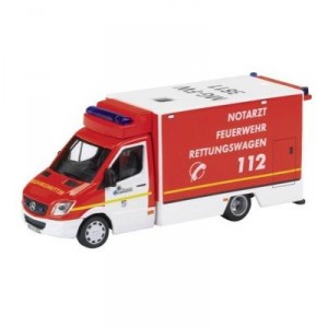 Schuco - SCHU25710 - Miniature Vehicle - Mercedes Benz Sprinter 2 Firefighter - German - Scale 1 / ...